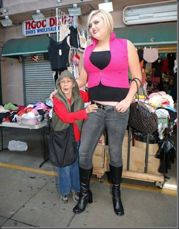 Meet America&rsquo;s Tallest woman- Lindsay Hayward (Photos) ~ Daily Stainer